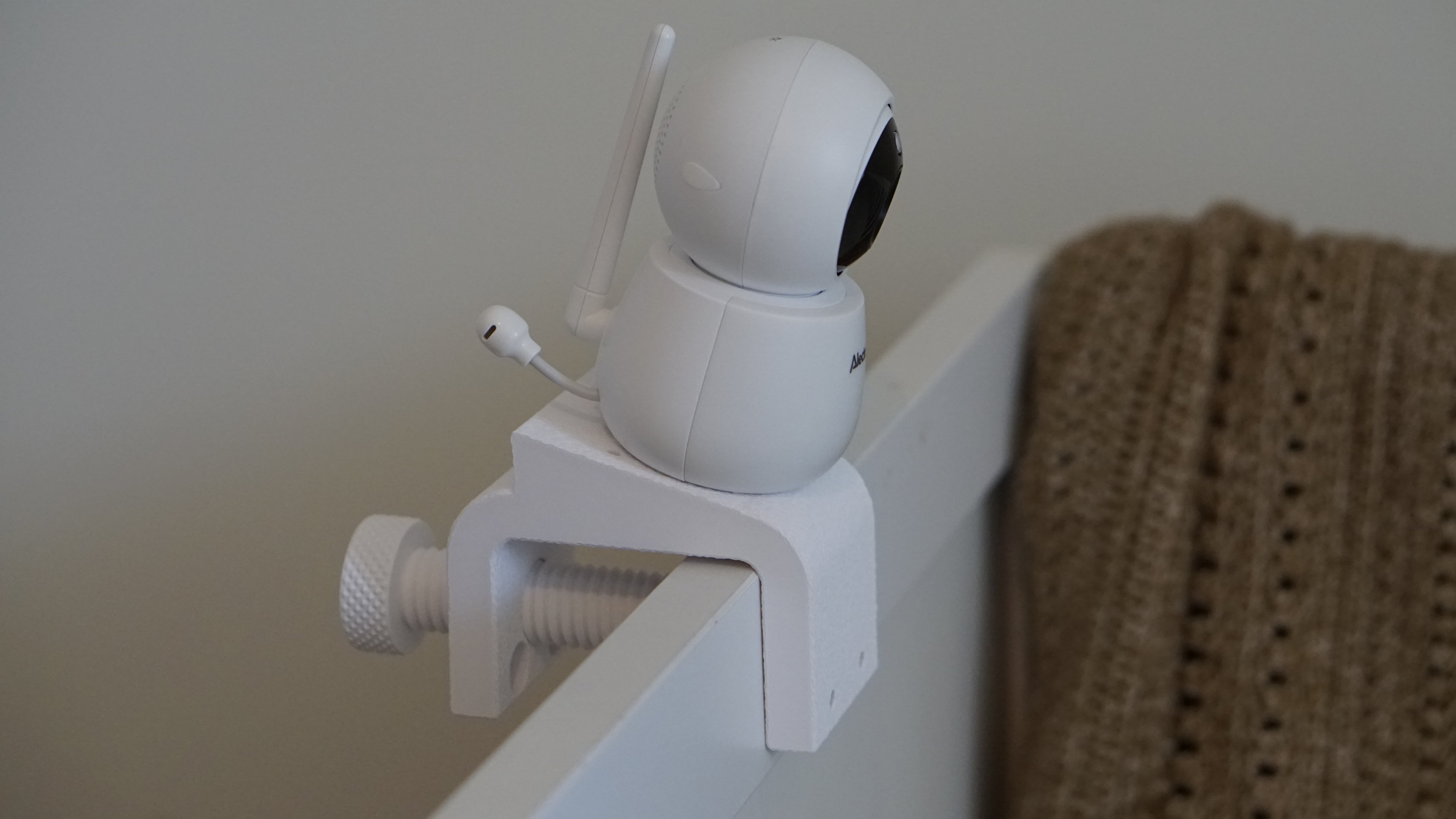 Alecto Babyfoon Houder voor Ledikant (DVM-2050 / DVM-2043 / DVM-75) - Zonder Boren